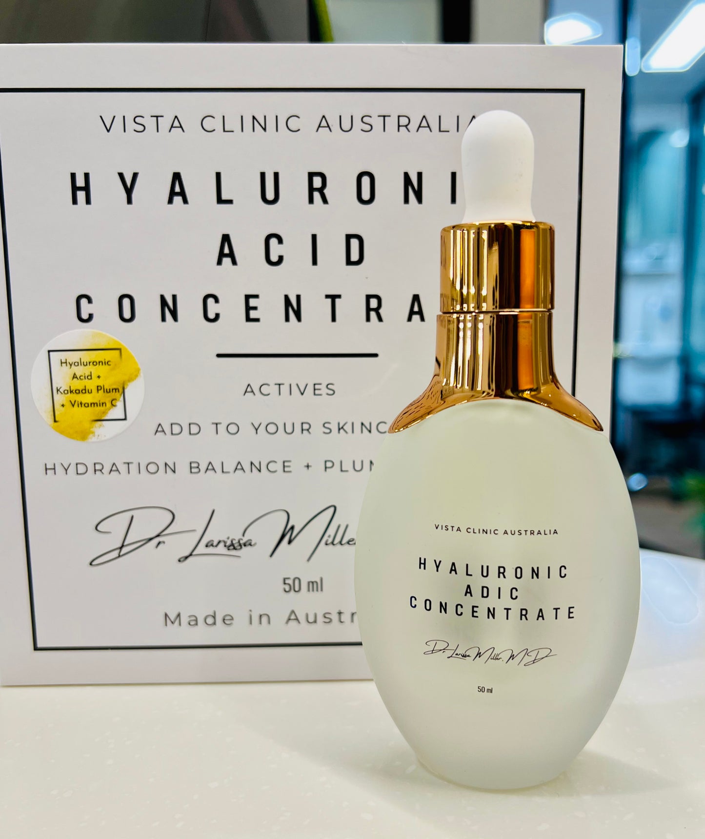 Hyaluronic Acid + B5 + Vitamin C & Kakadu Plum Oil